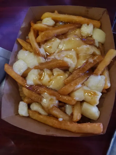 poutine Wingzup