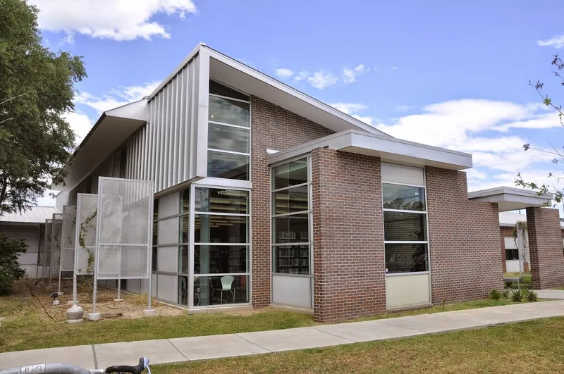 Libraries Spicewood Springs Branch, Austin Public Library