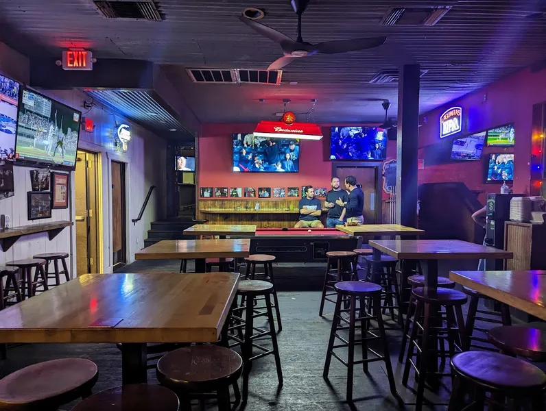 sports bars Lavaca Street Bar