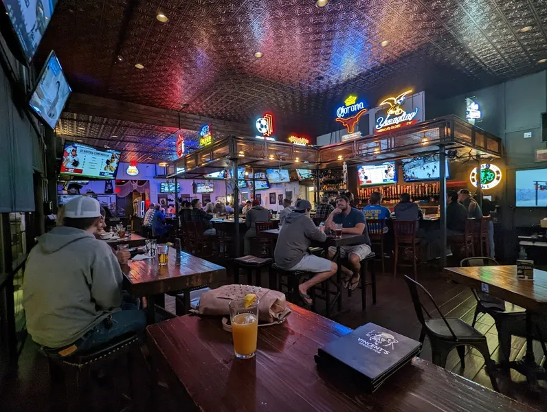 sports bars Vincent's