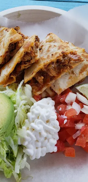 chicken quesadilla Veracruz All Natural