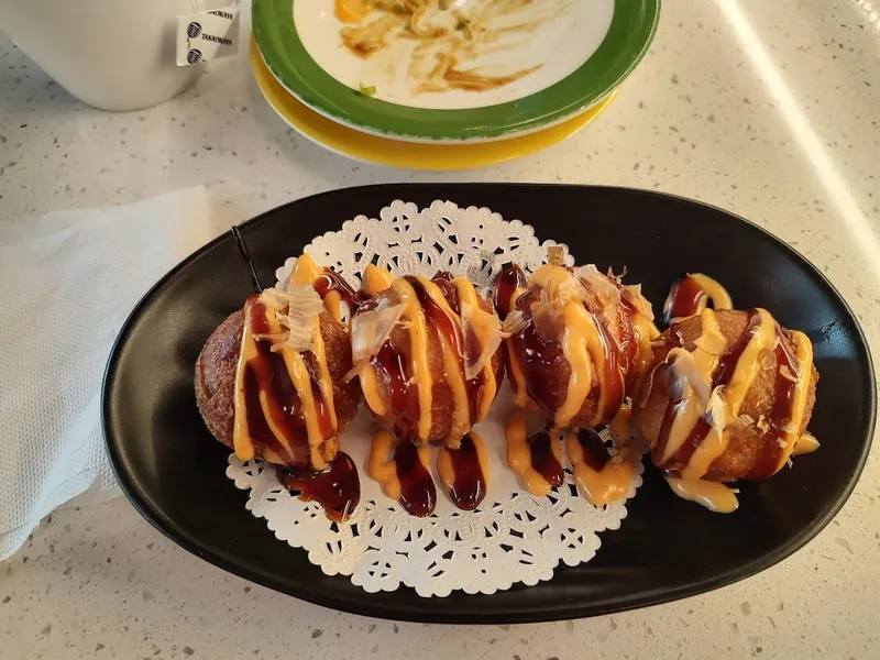 chicken roll Akarii Revolving Sushi