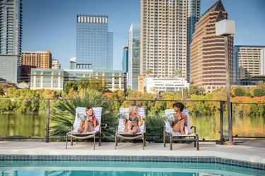 Best of 15 Hotels with EV charging in Austin