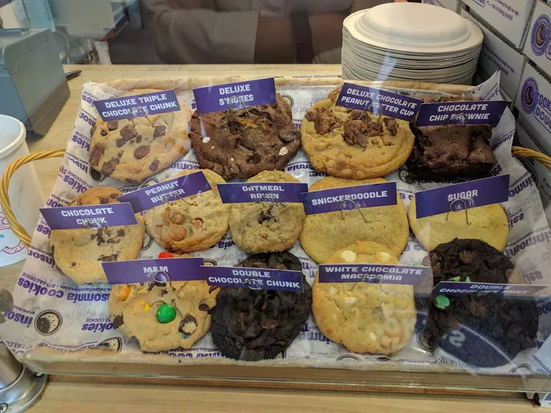 cookies Insomnia Cookies