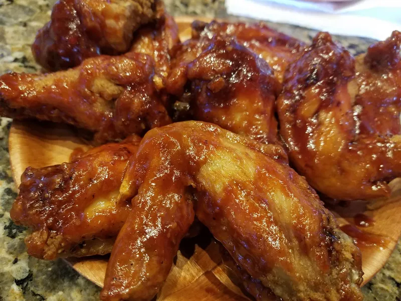 buffalo wings WingHouse Bar & Grill - Tampa Stadium