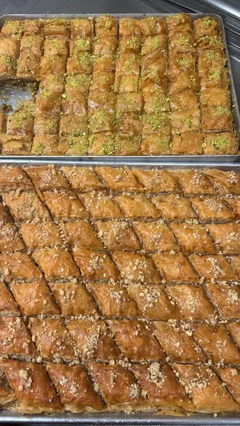 baklava Rumi's Market & Turkish Grill