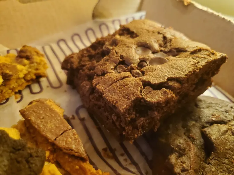 brownies Insomnia Cookies