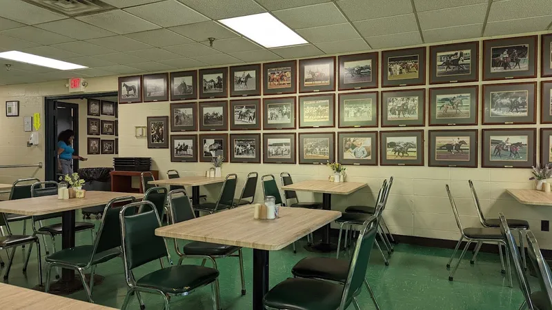 diners Keeneland Track Kitchen