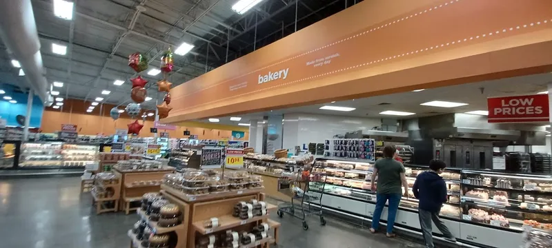 cinnamon rolls H-E-B Bakery