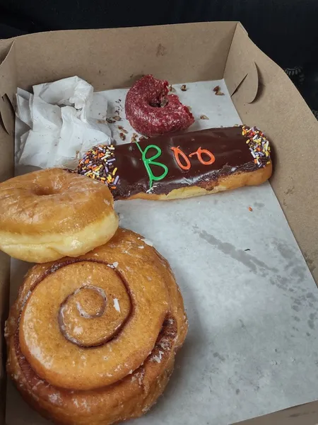 cinnamon rolls Donut Drive In