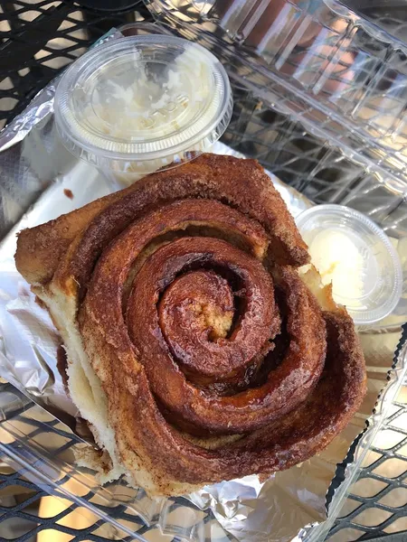 cinnamon rolls Russell's on Macklind