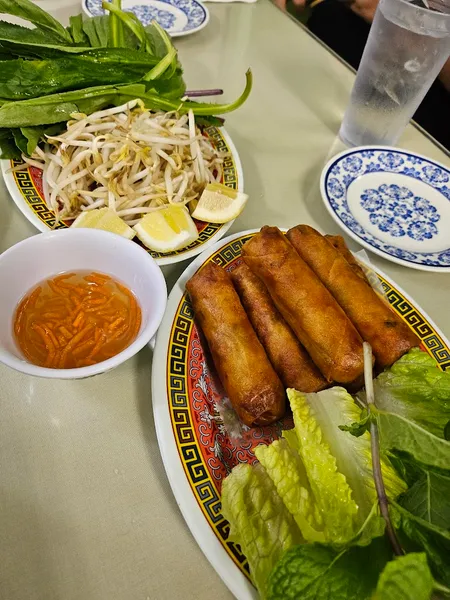 Soups Phở Huong Lan