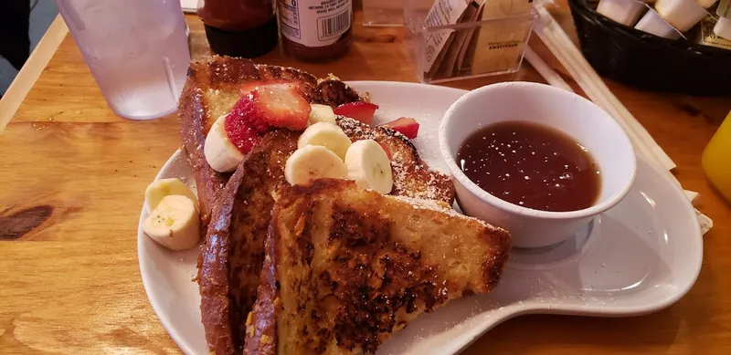 French Toast Two Chicks Café - CBD