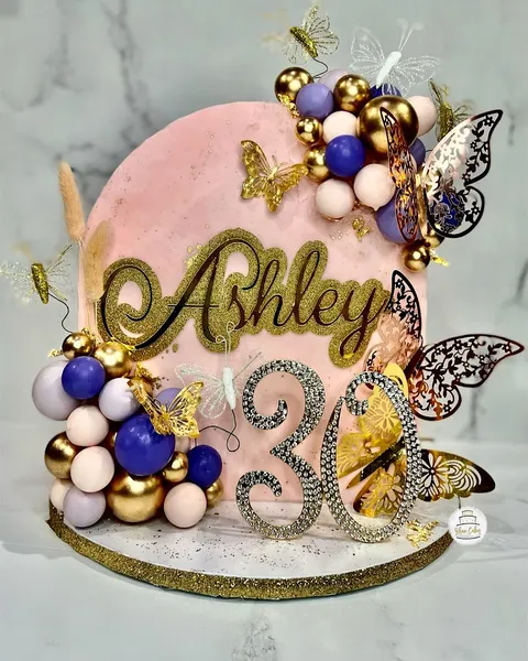 custom cakes Shae Cakes