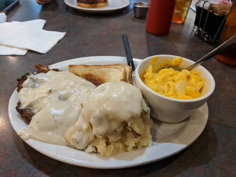 Mac and Cheese Tom’s Burgers & Grill