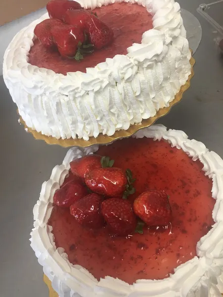 strawberry cake Rico Bakery