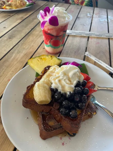 French Toast Barefoot Beach Cafe @ Queen's Surf Beach