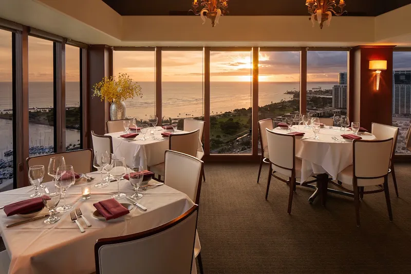 romantic restaurants The Signature Prime Steak & Seafood