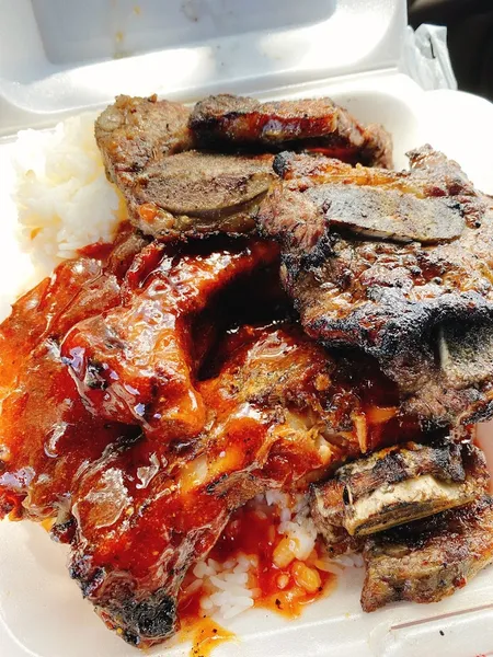 ribs Kau Kau Grill