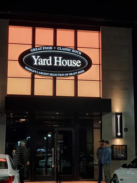 happy hours Yard House