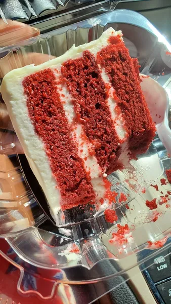 red velvet cake Diamond Head Market & Grill