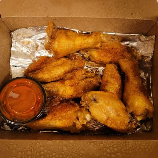 buffalo wings Pillbox Tavern