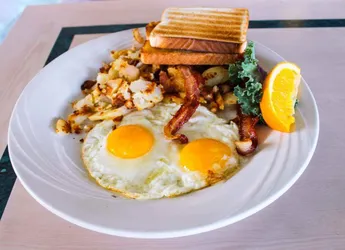 Best of 13 fried eggs in Fort Wayne