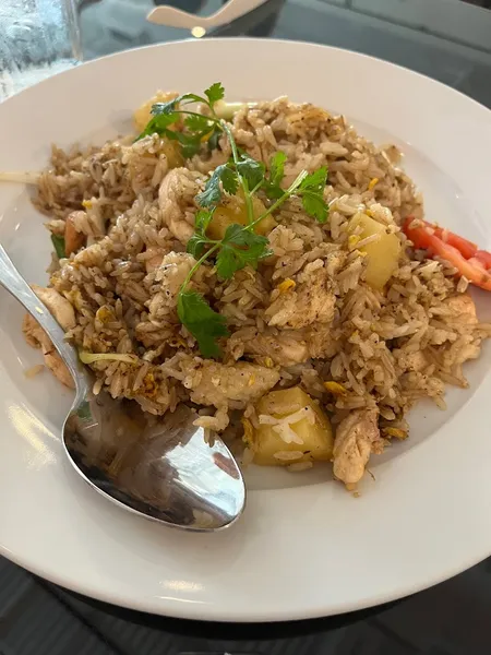 Fried rice RHAAN Thai Cuisine