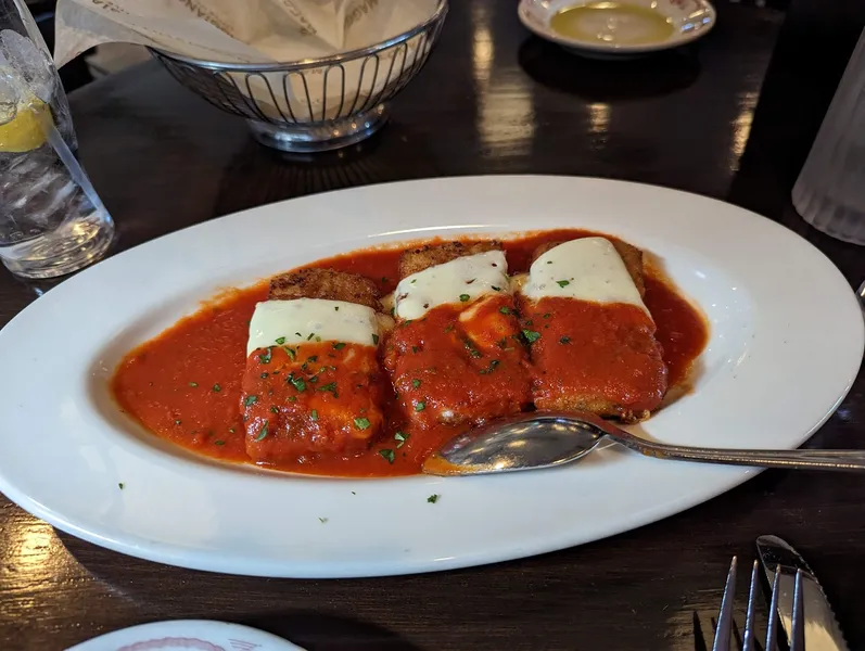 cannelloni Maggiano's Little Italy