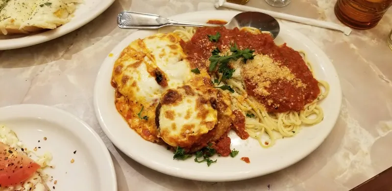 chicken parmesan Pizza Olympia