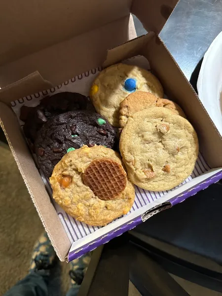 brownies Insomnia Cookies