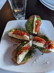 Best of 10 caprese sandwich in Milwaukee