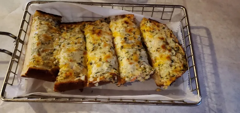 garlic bread Storming Crab - Fort Wayne