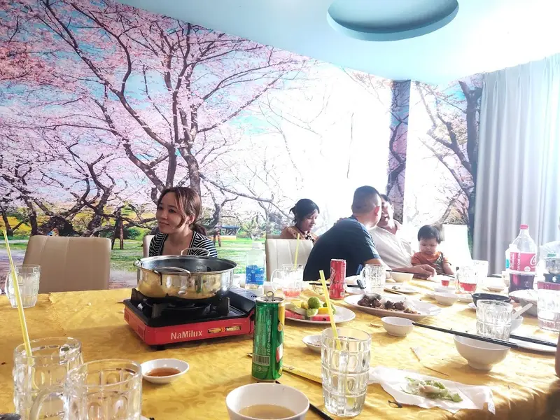 Nhà Hàng Ô Mê Ly