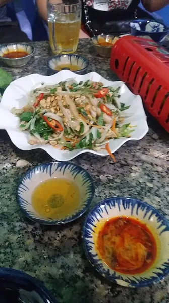 Quán Lẩu Bò Lý Thông