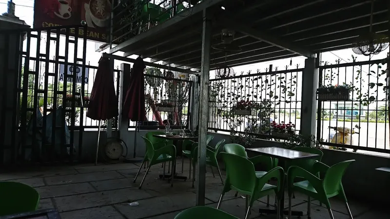 Cafe Góc Phố