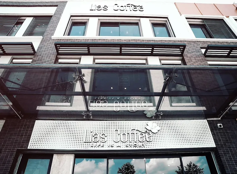 LIAS COFFEE