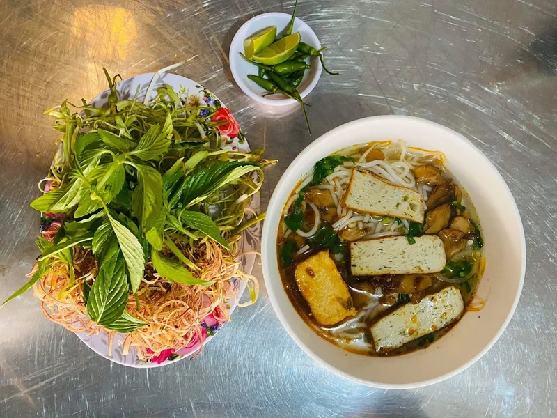 Quán cơm chay Diệu Đức