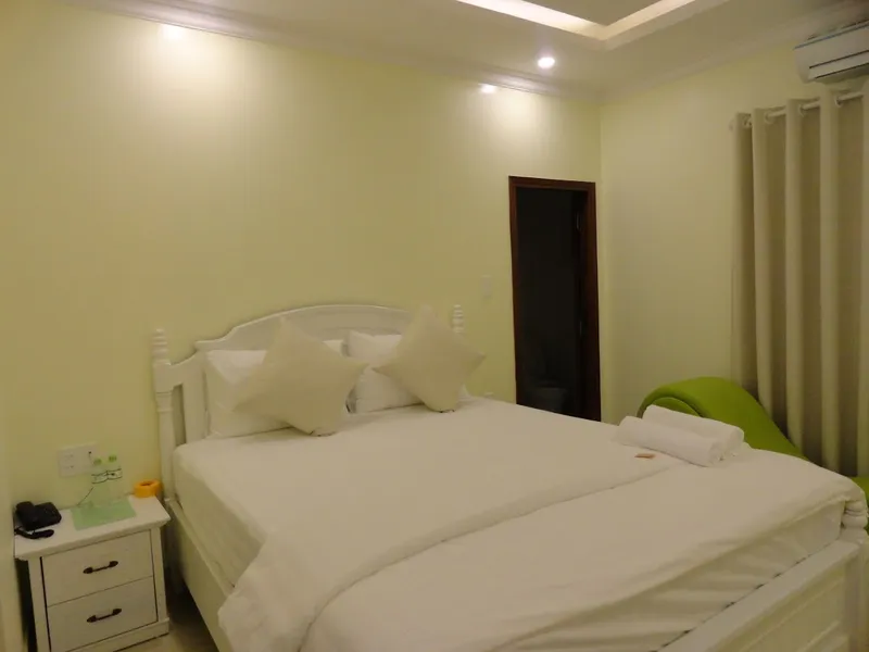 Rose Hotel Trung Sơn