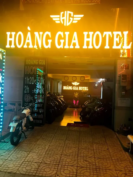 Khách Sạn Hoàng Gia