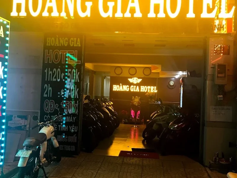 Khách Sạn Hoàng Gia