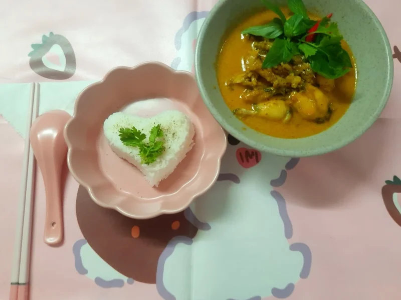 Pink House (Ngôi Nhà Màu Hồng)