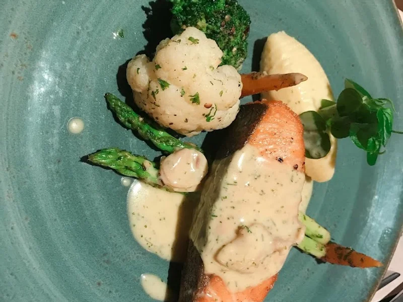 MOO BEEF STEAK 109 LÝ TỰ TRỌNG