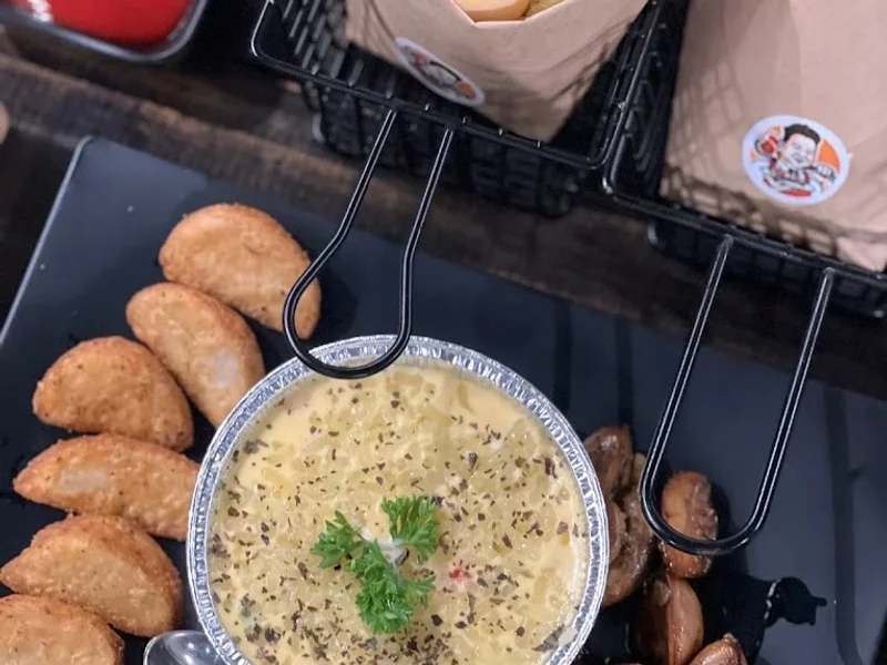 Bơ Bán Bò Lý Tự Trọng