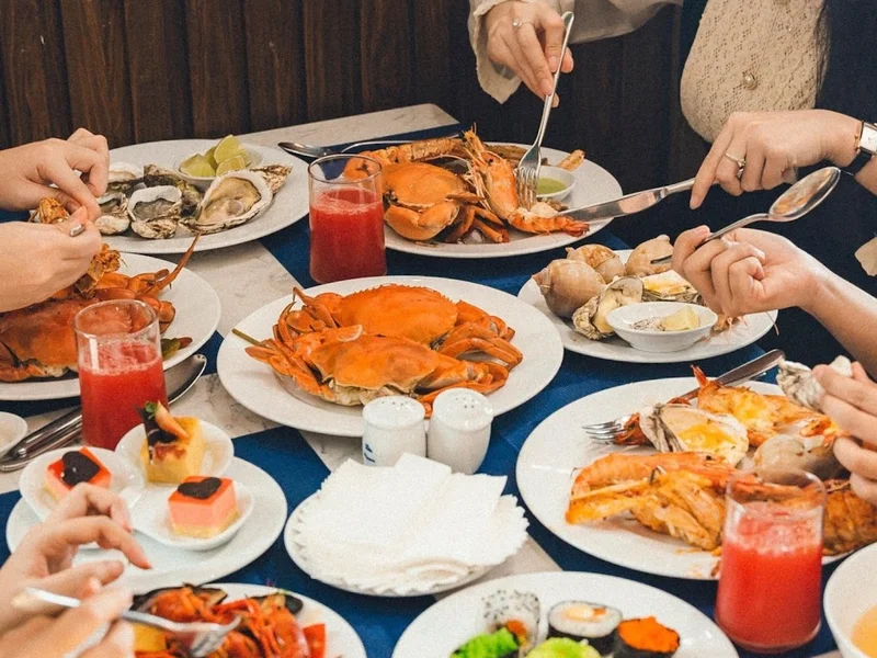 Buffet La Vela Saigon