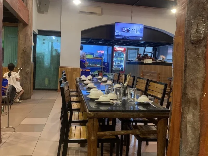 ÚT CÀ MAU RESTAURANT - Quán Cua Biển Cà Mau, Top Nhà Hàng Hải Sản Seafood, Quán Ăn Ngon Nổi Tiếng TPHCM