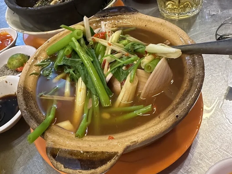 Quán Ốc Út Trang