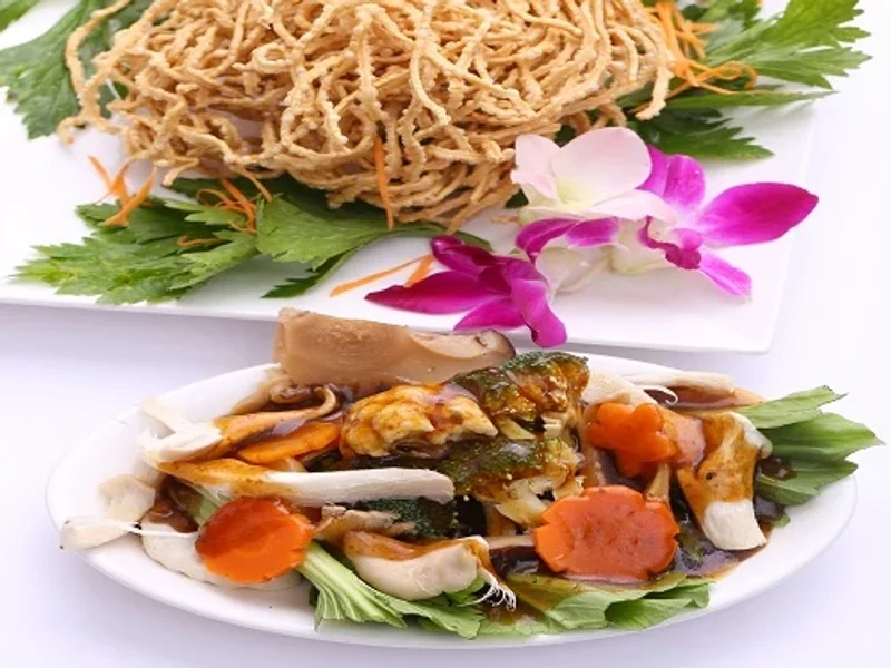 Nhà Hàng Chay Vegan BÀ XÃ - Nguyễn Trãi Quận 1