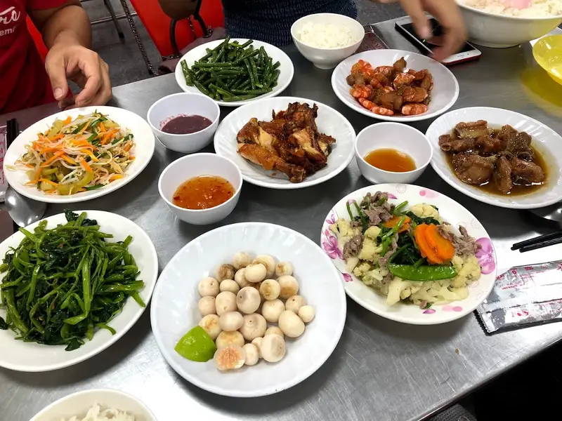 Tiệm cơm minh đức