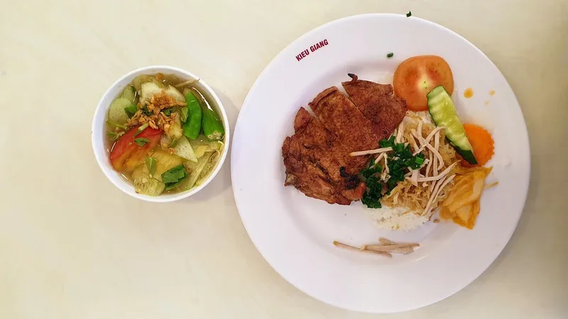 Cơm Tấm Kiều Giang - Trần Quang Khải
